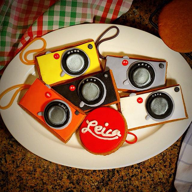 leica_camera's tweet photo. Congrats to our #DasPlaetzchen Holiday Cookie Contest winner, VioletSky29, who won a #LeicaT &amp; #LeicaBlog interview! http://t.co/X6mPt6K3gj