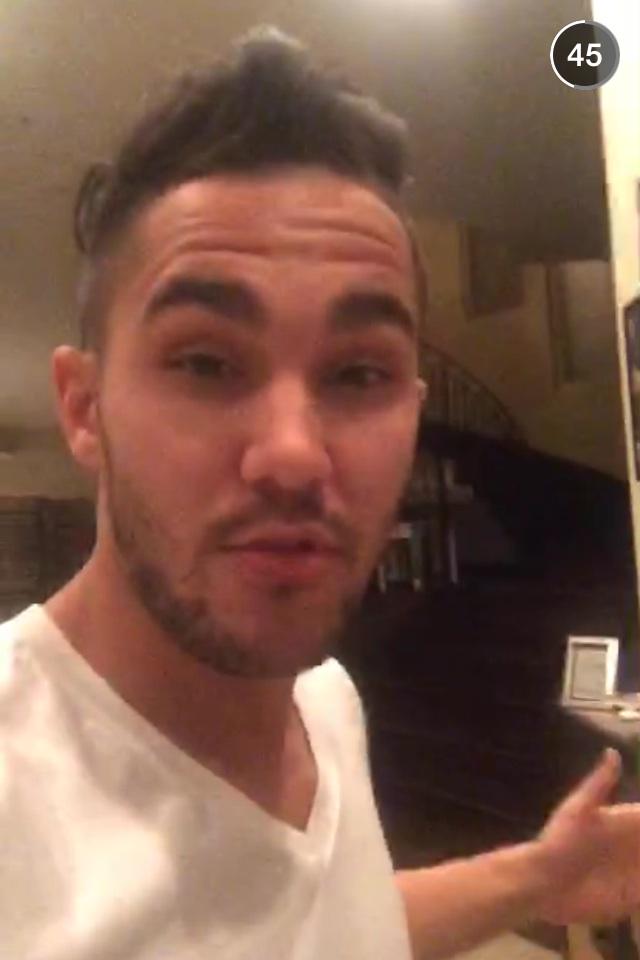 BTRVoters's tweet photo. Don't forget to follow @TheCarlosPena on Snapchat → #Los89 http://t.co/cBQfptqY2c