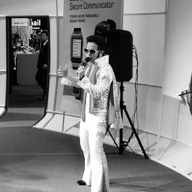 jonathanpopp's tweet image. Can't have a convention in Vegas without seeing an amazing Asian Elvis #ces2015
