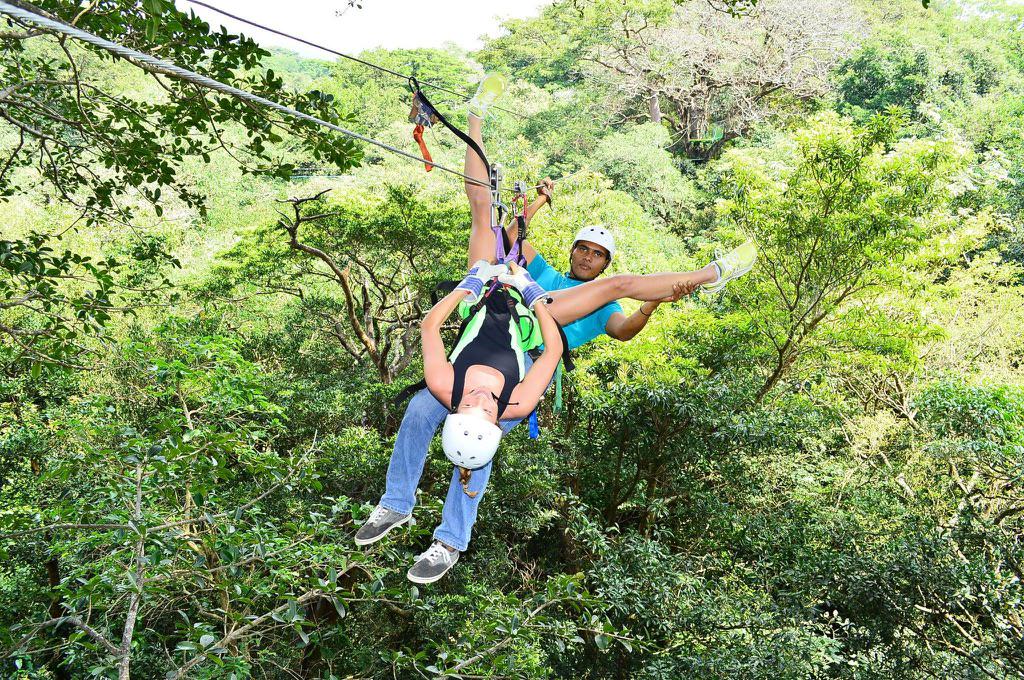 ac_turner's tweet photo. when u zipline too hard <<<< http://t.co/2AYfplhq7b