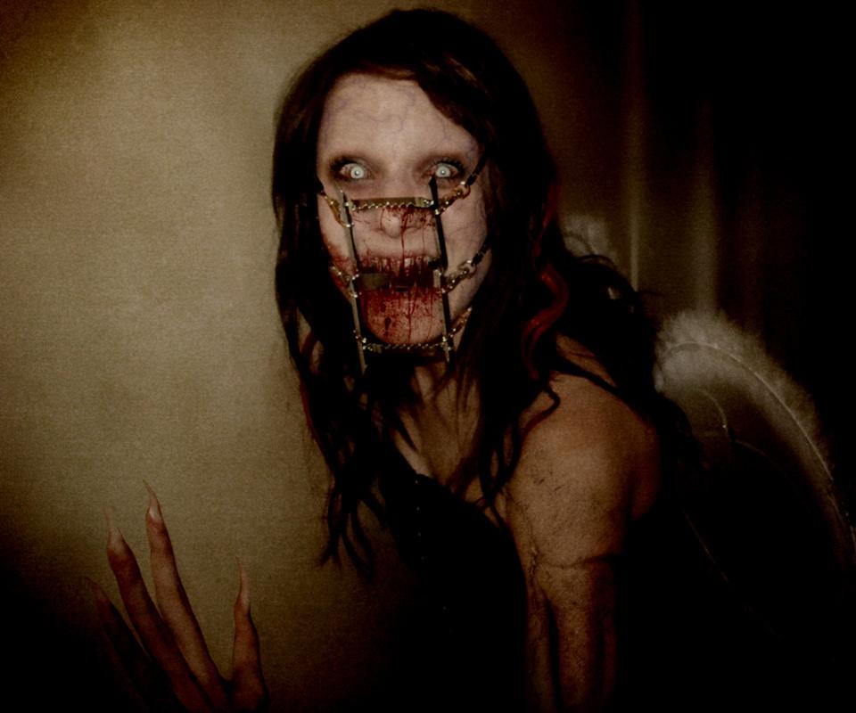 CakeCcake's tweet image. Scary