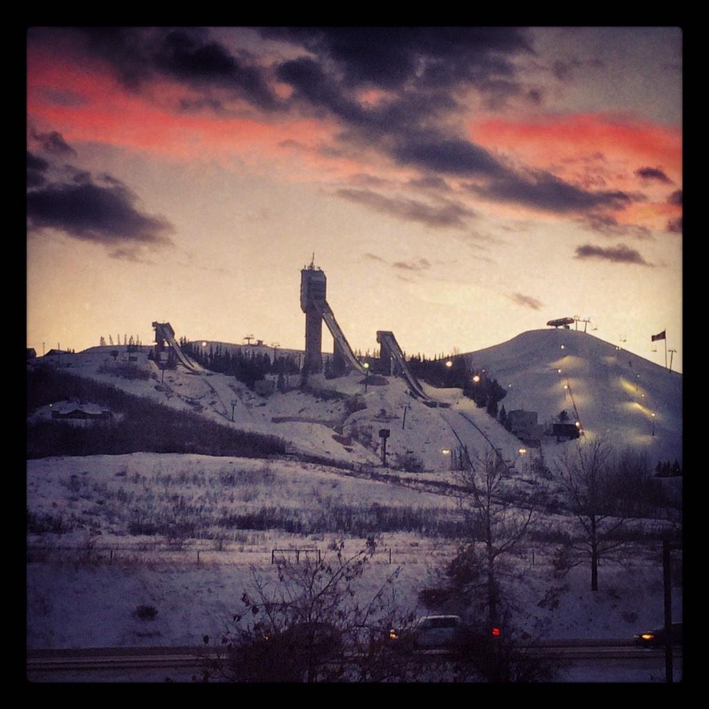 lweagle19's tweet image. Ready to hit the ice tomorrow at @WinSportCanada! #contcup #teamcanada @TeamHoman