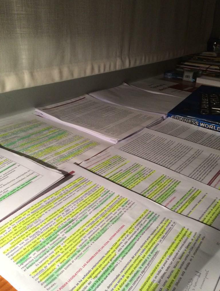 TelecoEnfurece's tweet photo. 🎵🎶 Hoy es noche de flexooo, voy a estudiarte vida mía! 🎶🎵 http://t.co/JC909guV1Y
