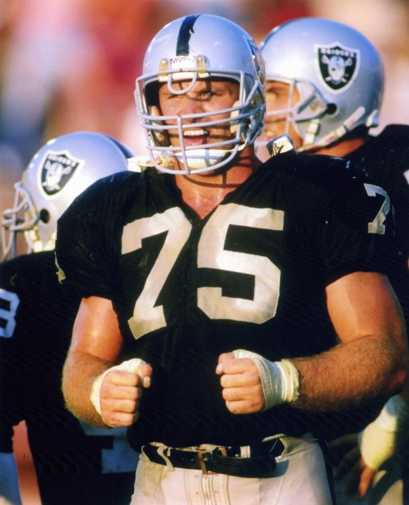 Happy birthday to my favourite of all time, Howie Long!    
