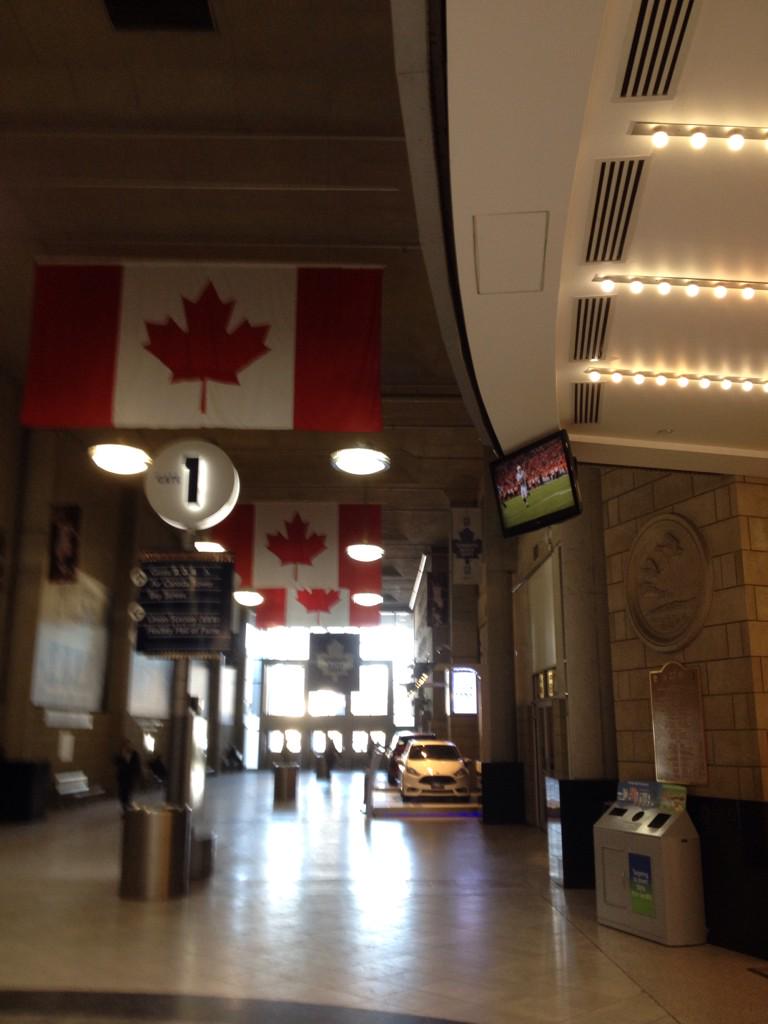 kleurvision's tweet image. @kleurvision: Good times at 50 Bay St. pitching a new #startup #ProjectFalcon #MLSE