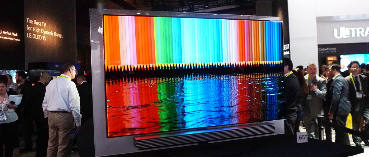 reviewedtech's tweet photo. Our first impressions of the #CES2015 Editors' Choice winning @LGUS 65EF9800 flat 4K OLED. http://t.co/krGbUguaNw http://t.co/Kjq4piC2Fr