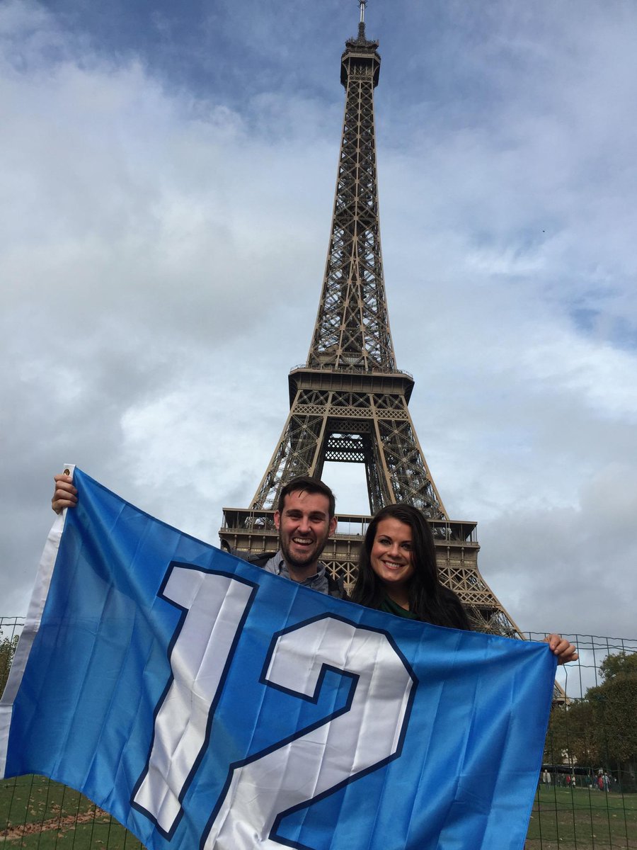 TopherVarady's tweet photo. Time to beat the Panthers!! We are Seattle Strong #WeAre12 #OuiOiuOnCarolina #12sAbroad @Seahawks http://t.co/Vd4QlL2jpr