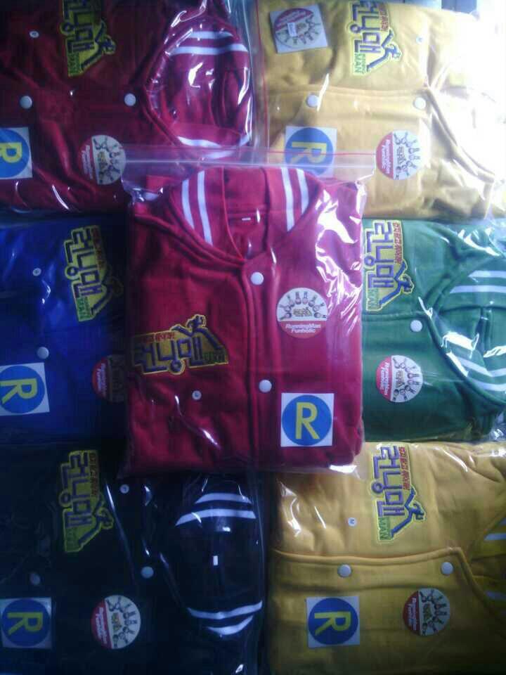 RMFunholic's tweet photo. #Jaket #RunningMan Kloter 35 masih dibuka! Silahkan runners yg mw pesan, sms aja ke 0838 2286 9967,, harga 180rb! http://t.co/nSqyCDovDa
