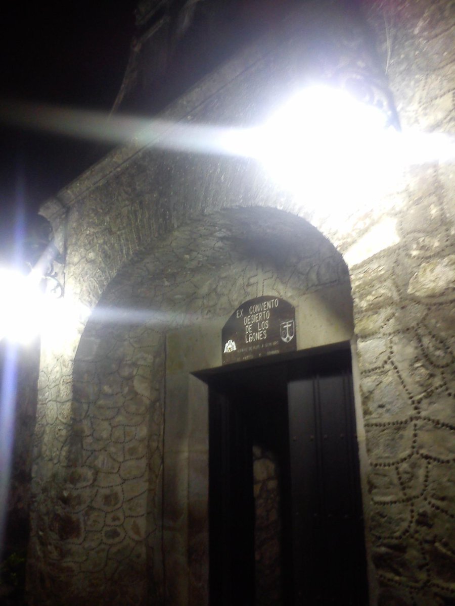 desiertodleones's tweet photo. Puerta de entrada al Ex-Convento #desiertodelosleones.Más de 40 décadas de este recinto.#cuajimalpa,#CDMX,#Mexico http://t.co/94xXfudcoF
