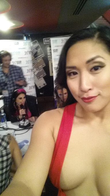 On @VividRadioSXM soon http://t.co/INBgBHt94t<a class="tags" href="/tag/vividradiosxm">@vividradiosxm</a><a href="/tag/mvsales"class="tags"><span>#mvsales</span></a>