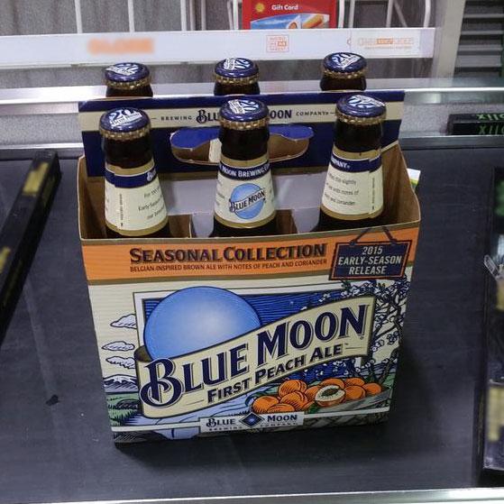 BlueMoonBrewCo's tweet photo. Our #FaveTweetOfTheWeek: MT @Brendan_Fonock Last 6 pack on the shelf. It's going home w/ me! #FirstPeachAle #winning http://t.co/0APjL4AfBd