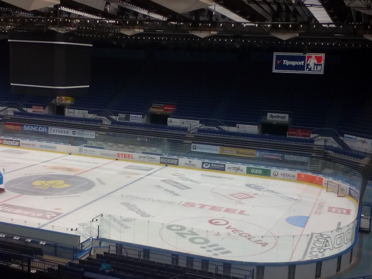 PatrikM007's tweet photo. #CEZ_Arena http://t.co/8Vbkl6titb