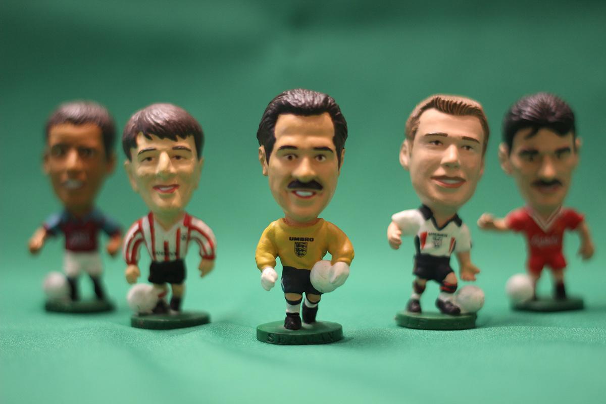 90sfootball's tweet photo. We all had a huge collection of these as a kid! http://t.co/0FNivZE7FD