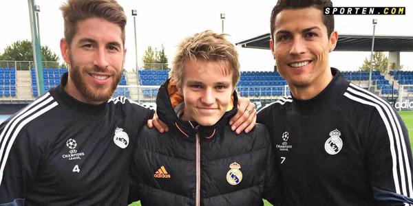 FutboolFichajes's tweet photo. Ødegaard ya posa con Ramos y CR7. #RealMadrid http://t.co/T44aM0kTxV
