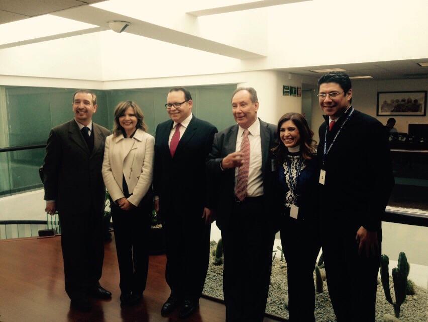 lilydelacruzdgo's tweet photo. Titulares de Nuevo León Tamaulipas Coahuila Chihuahua Durango y el director de vinculación Conaculta Antonio Crestani http://t.co/DNm3D4bzX3