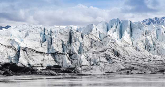 rtve's tweet photo. ¿Sabías que el Ártico pierde hielo perenne desde los años 80? http://t.co/nd7LOvLHWj http://t.co/ayf3HJdqSK