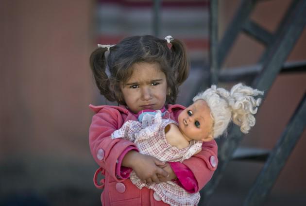 kassra1234's tweet photo. 250.000 muertos 1.000.000 heridos 8.000.000 desplazados esto es #Syria 2015 visita http://t.co/Ig0cg0ts9i RT http://t.co/Lio69yJepY”