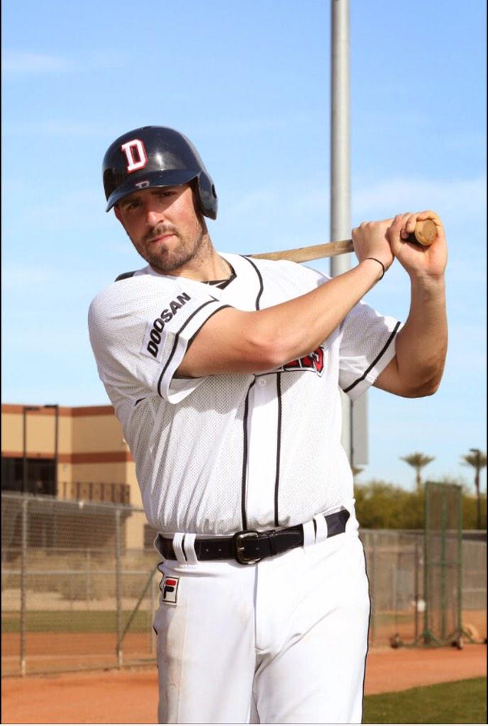LindsayLutz's tweet photo. New Year.. New Season.. New Team! Let's go Doosan Bears ⚾️ http://t.co/JlxxaVZRT9