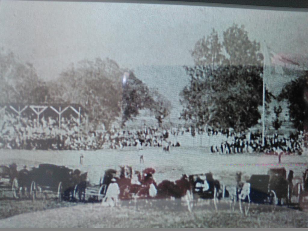 freehan11's tweet photo. Watching @KenBurns #Baseball on @netflix #TopoftheFirst #townball #base #rounders #Cooperstown #ElysianFields http://t.co/PWfazh2RI8