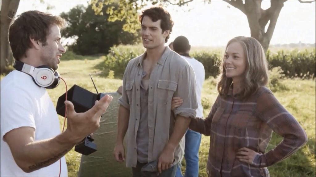 Superman\s mom is 50 today! Happy bday Diane Lane, can\t wait to see you reunite w/Henry Cavill in Batman v Superman! 