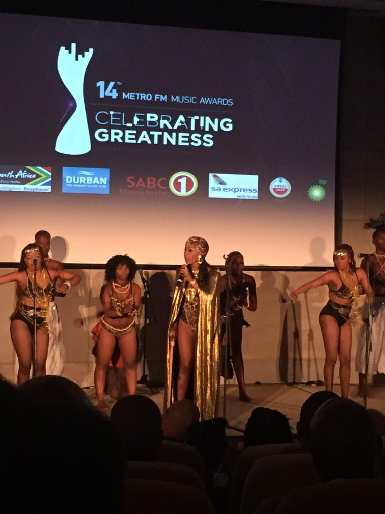 Her voice ,#Musicpowerhouse @Kellykhumalo #CelebratingGreatness @METROFMSA  '@leratokganyago: Goddess!!!!! #MMA14 '