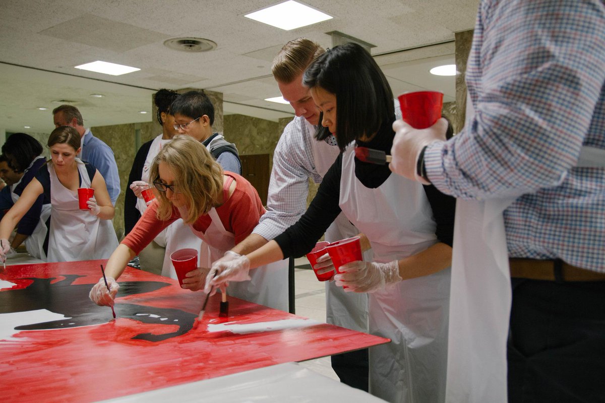 CSX's tweet photo. #CSXServes. Check out these CSX volunteers working to make a difference for today and #Tomorrow. http://t.co/rzdCwJZAh8