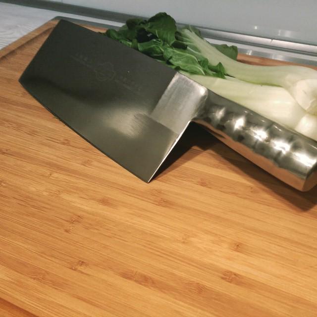 Herr_Benjamin_'s tweet photo. Ich glaube ein Mann muss ein mal sein Lieblingsmesser zeigen. Hier meins. 😜 #messer #kni... http://t.co/Rnhch4uyQB http://t.co/B4UID9zgOV
