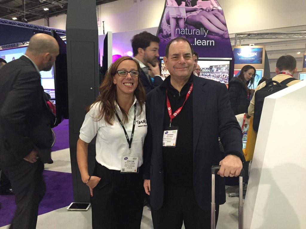 AinhoaMarcosEC's tweet image. thanks @marcprensky for visiting me at the #SMARTbooth #bett15. It has been a pleasure to meet you again.