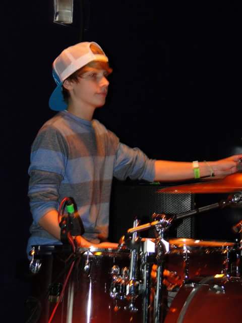 InfiniteNovaMN's tweet photo. #tbt to when Sam was just lil baby in the band. #solittle #nicesnapback http://t.co/bVzNuApruS