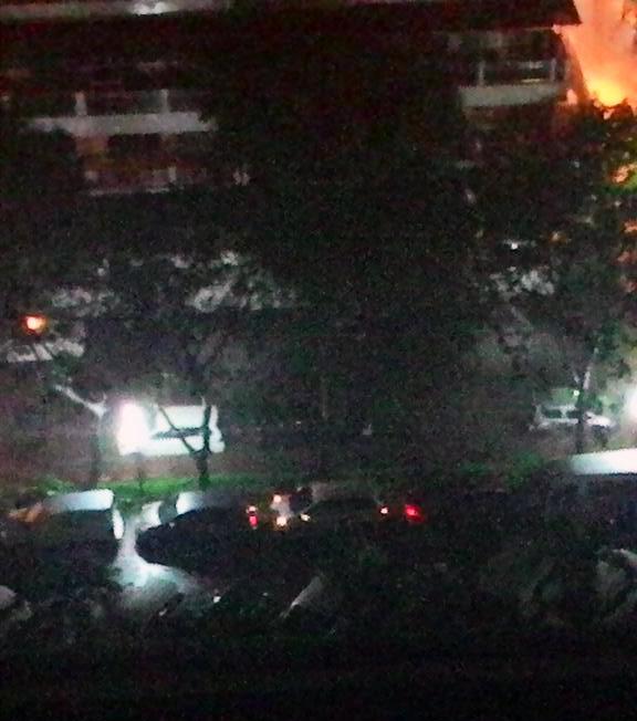 03:14 Banjir 20-30 cm di sktr Wisma Gading Permai Kelapa Gading Jakut, agar hati2 bila sdg melintas. <a href="/trafford16/">Lie RK</a>