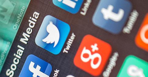 FreshWebTech's tweet image. YO, SMALL BUSINESS PEOPLE - PAY ATTENTION!
Your customers are looking for you on Social Media goo.gl/pC8e0C