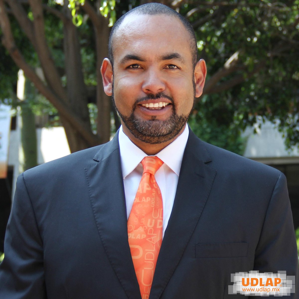 udlap's tweet photo. “La seguridad digital es un grave problema”, Director de #TI de la #UDLAP #ManagerFocus  http://t.co/cMAm8WUHec http://t.co/kf38Wg8svc