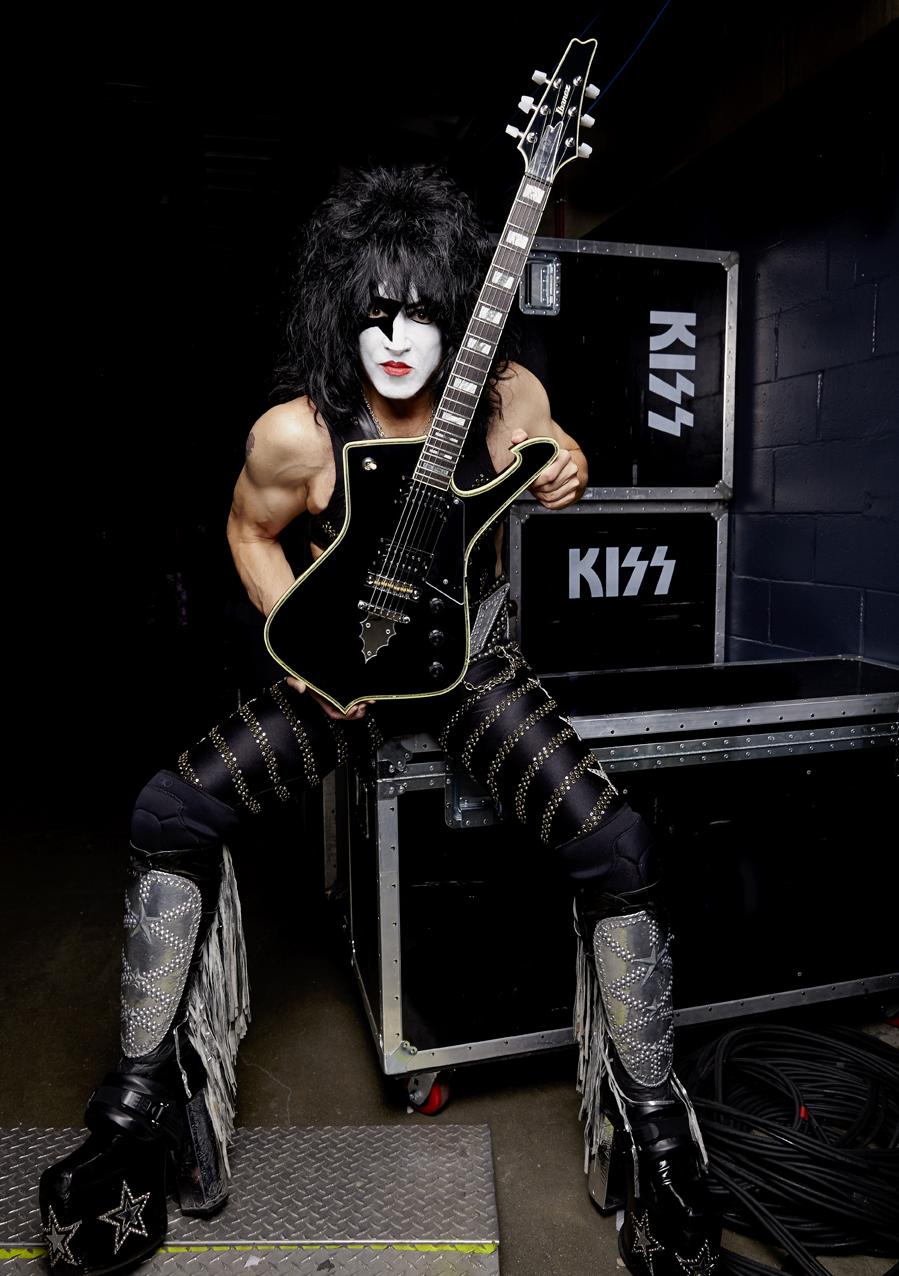 Hoy está de cumpleaños el gran Paul Stanley, legendario cofundador de | Happy Birthday Paul Stanley! 