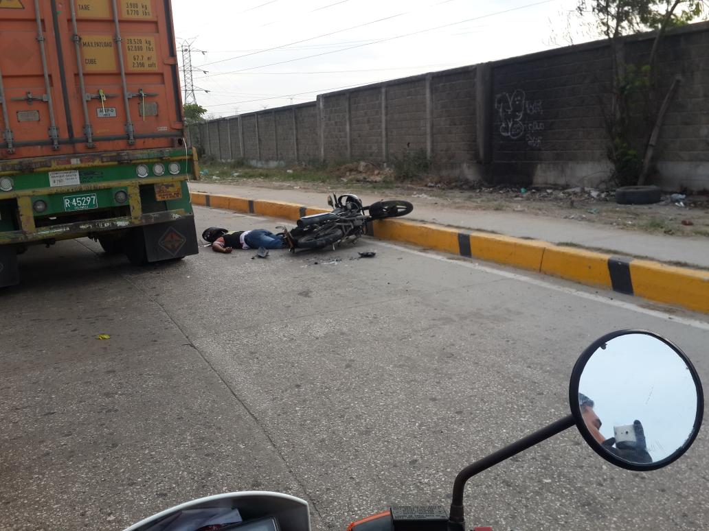 barthacker's tweet photo. @elheraldoco  muere joven en la circunvalar http://t.co/2KOuVjXBgs