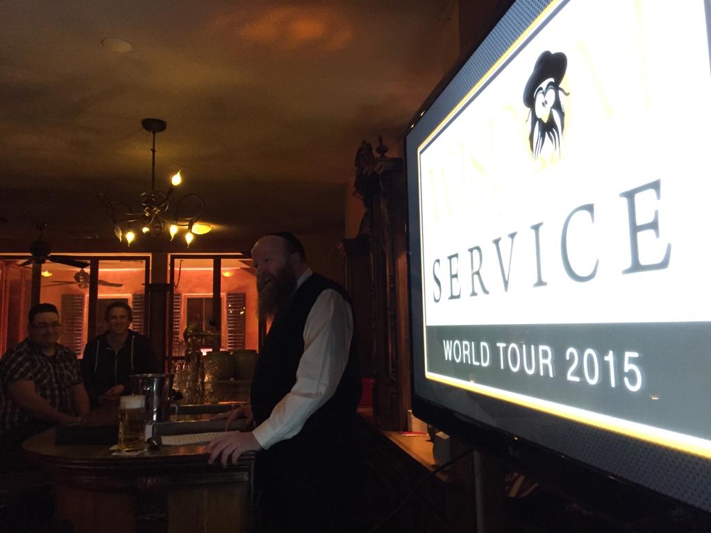 PHPFRL's tweet image. More people showing up than we have RSVPs! This is great! #phpfrl