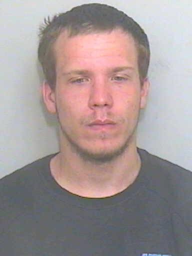 BBCEssex's tweet photo. NEWS: #Essex Police still looking for 24yo Samuel Jackson in connection with serious stabbing in #Aveley on Sat. http://t.co/P9yFJgEiN0