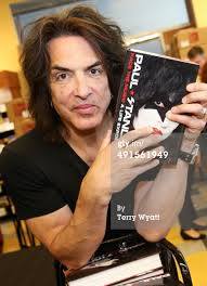 HAPPY BIRTHDAY PAUL STANLEY ......YOU HAVE NO IDEA WHAT A BEAUTIFUL CONTRIBUTION TO THIS WORLD YOU ARE ! 