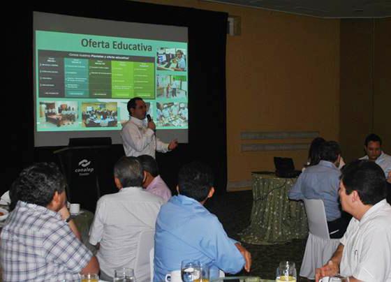 CONALEP_Mex's tweet photo. Presenta #Conalep #Yucatán convocatoria de ingreso #OrgullosamenteCONALEP @CONALEPyuc http://t.co/eznvf08scN