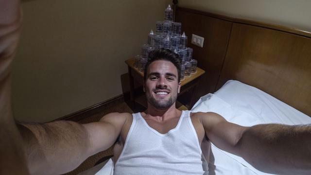 deliriorafa's tweet photo. No hotel ❤️#BBB15 http://t.co/ZBvLHmQS1U