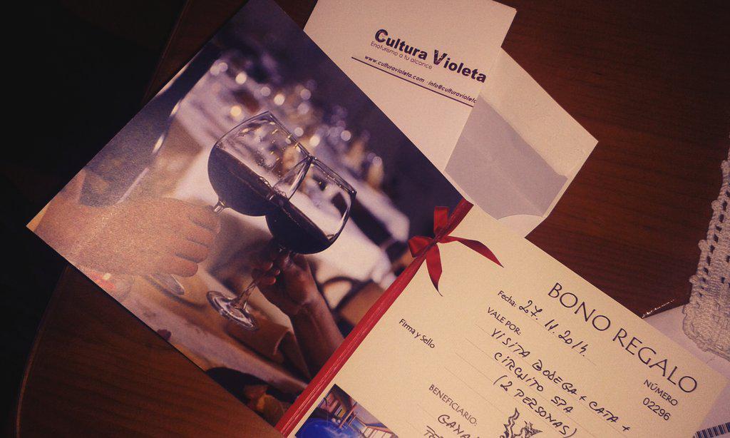 Marichel_Lopez's tweet photo. Ya está aquí el bono regalo de @CulturaVioleta ;) escapada #enoturismo #Intur2014 #temerecesunrespiro Mil gracias! http://t.co/3le2S6OxuB