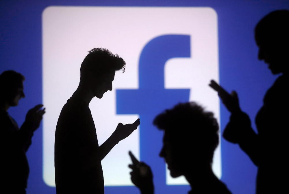 Facebook è un Gangster digitale per Disinformazione e Fake News