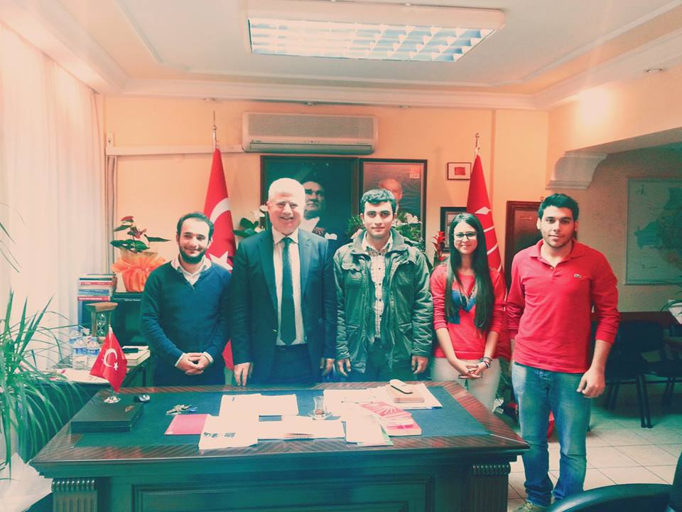 Karşıyaka ilçe başkanımız ve Gençlik kolları başkanımıza misafirperverliğinden dolayı teşekkür ederiz.