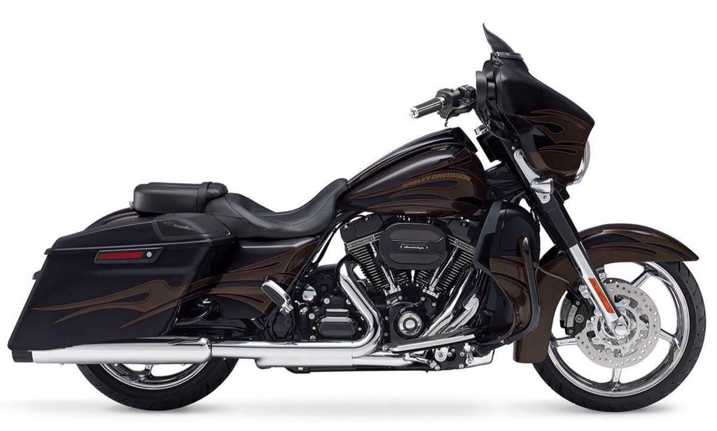 MoonshineHDJoe's tweet photo. @MotorCityHD 
2015 CVO Street Glide
Just hit the floor http://t.co/rfEN9piASn
