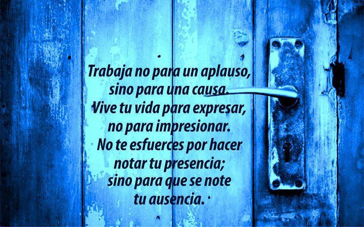 valetheplug's tweet photo. Trabaja no para un aplauso sino para una causa... http://t.co/fYlWDuzjTl
