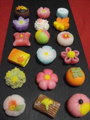 junnohaha's tweet photo. @solunarium That sweets traditional sweets of Japan. Form...fit the season. Recently this thing.... http://t.co/keOiXudbCD