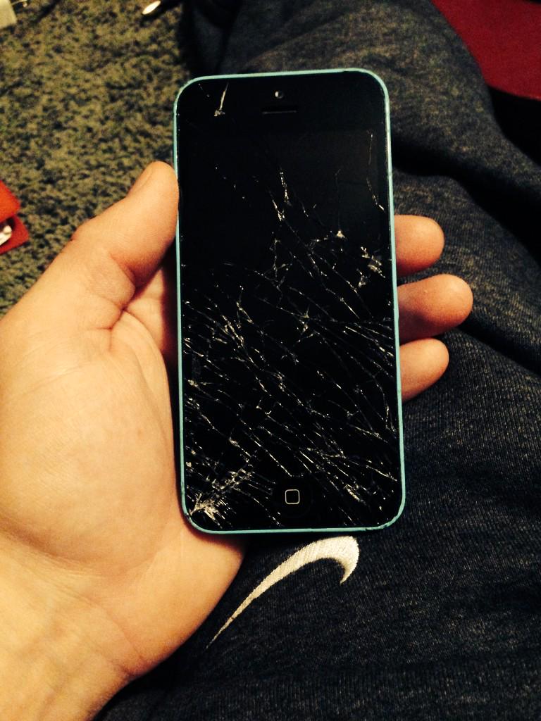Alexj_09's tweet photo. Ouch http://t.co/p4dOrcK8I6