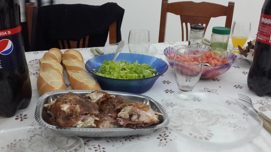 FlorRebasa's tweet photo. Comemos dee mich! #pollitoo #Baldicityy http://t.co/hqLn7t6XHH