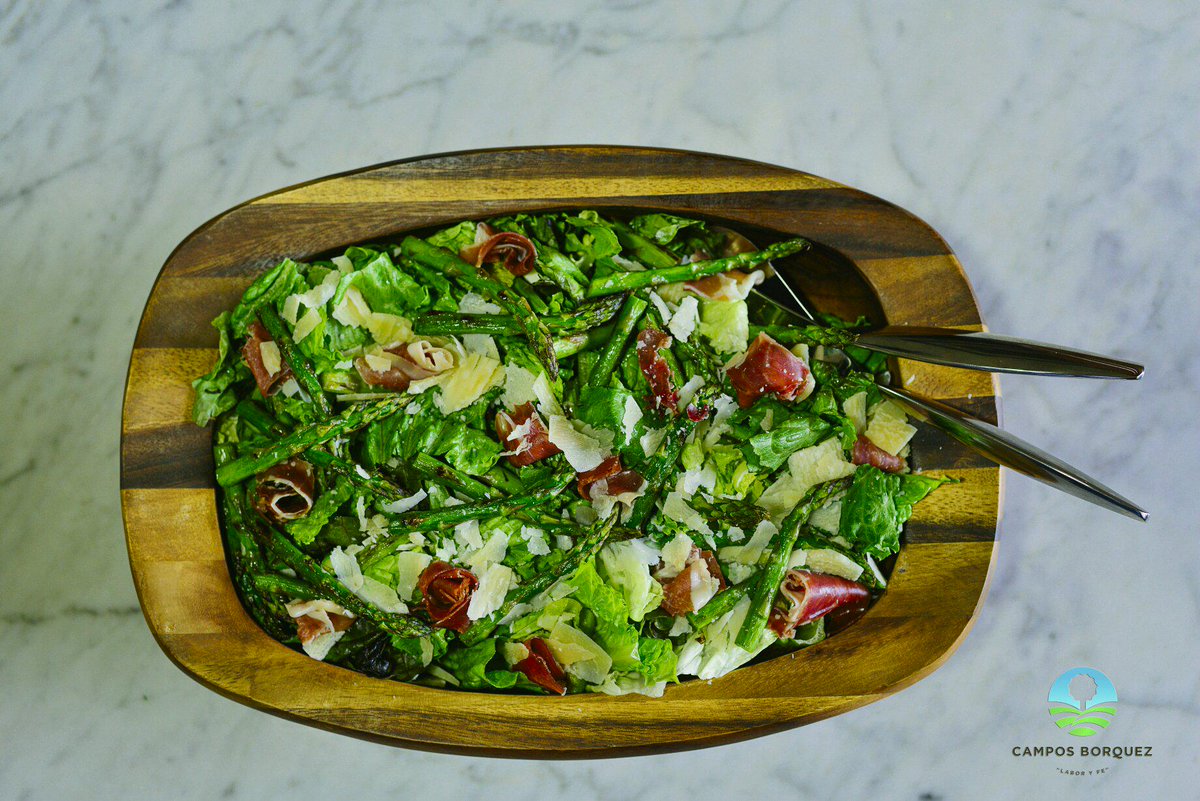 CamposBorquez's tweet photo. Take a risk and remove your #salad dressing. There are many other #delicious alternatives. #food http://t.co/Px1han7OI0