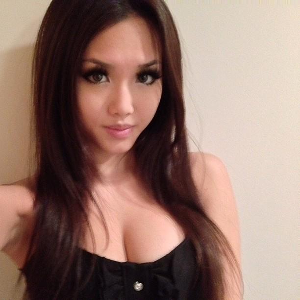YES?Insta: sinyeela FREE WEBCAM & CHAT WITH ASIAN GIRLS. 