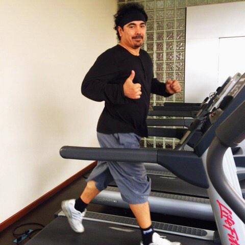 hugosanchez_9's tweet photo. Hola amigos, haciendo ejercicio como casi todos los dias. Ayer fue un día muy divertido. ¡Saludos! #HugoenTwitter http://t.co/PixSk6NUMA